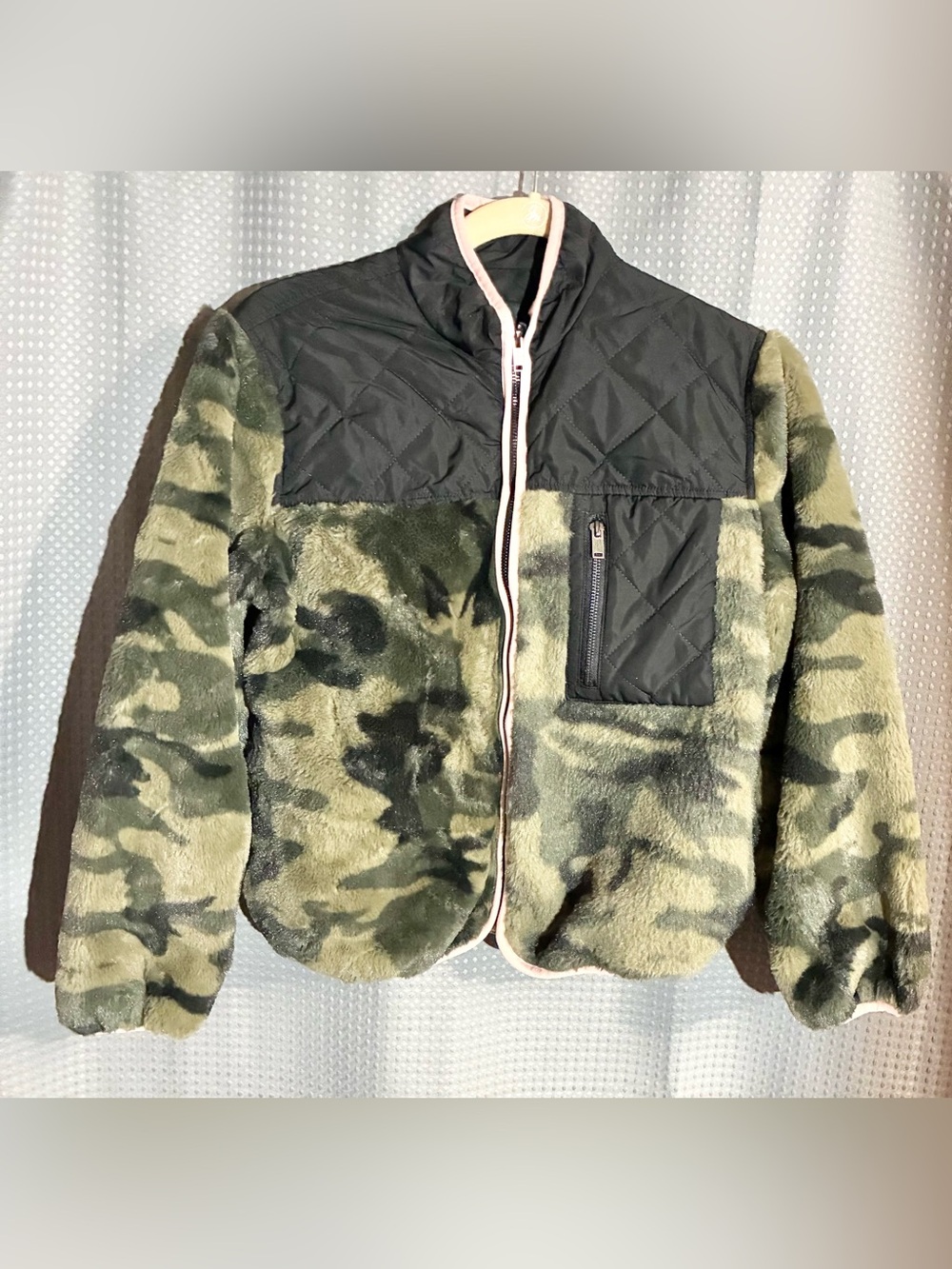 Rails Sz XS Camouflage Fleece Jacket with Quilted Yoke Pink Trim Grunge Street